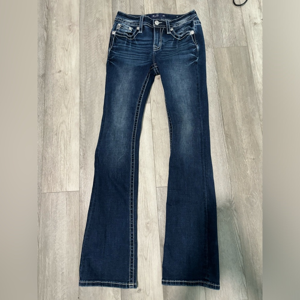 I absolutely loved these jeans when I had them and they would look great on you!